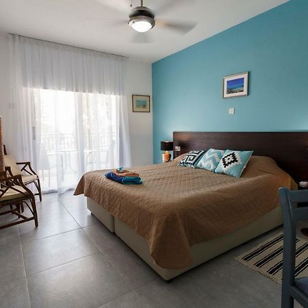 Coral Bay Sea Breeze Apartments - 3 Bedroom Apartment Peyia Exterior foto